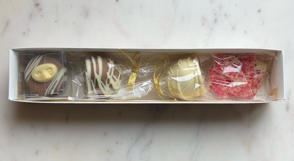 The Sweet Purim Combo Box